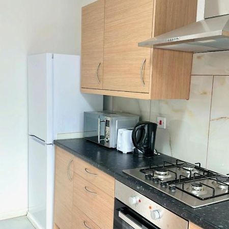 7 Venus Road Room 1 لندن المظهر الخارجي الصورة