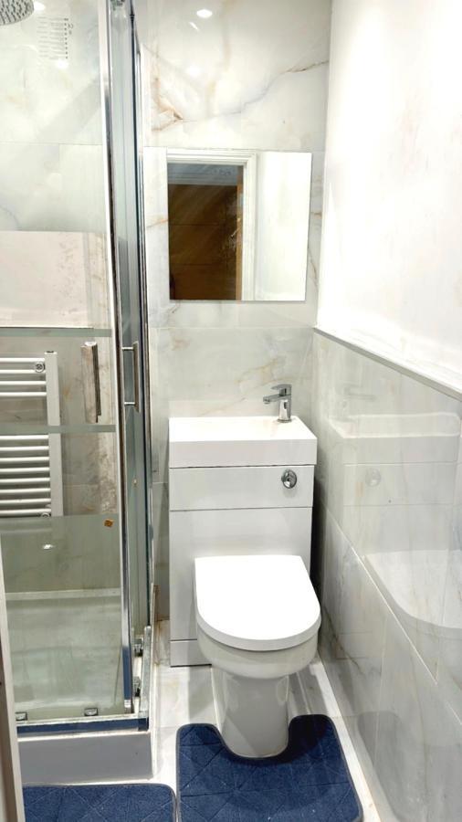 7 Venus Road Room 1 لندن المظهر الخارجي الصورة